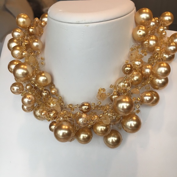 Gold beaded lightweight chocker necklace - Picture 1 of 3